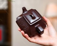 對(duì)飲石瓢
