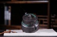 《魚(yú)樂(lè)》茶具茶壺宜興手工紫砂壺烏金泥