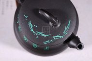 《魚(yú)樂(lè)》茶具茶壺宜興手工紫砂壺烏金泥