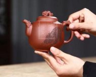 《靈龍納?！? title=